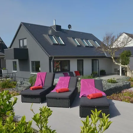 Haus Sathurn Holiday home *