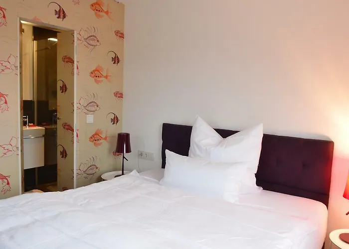 Haus Sathurn Semesterbostad